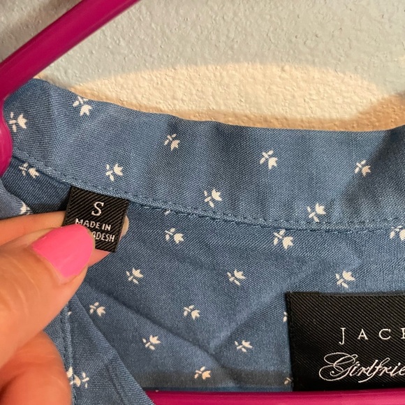 Jachs Girlfriend T-Shirt Short Sleeve Women  Floral design front pockets Small - Picture 5 of 6